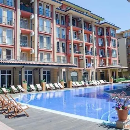 Апартамент Sunny View Central 5501 *